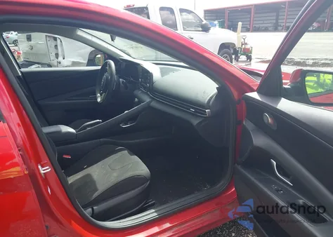 2023 Hyundai Elantra Sel z USA, uszkodzony, nr VIN 5NPLM4AG3PH093985